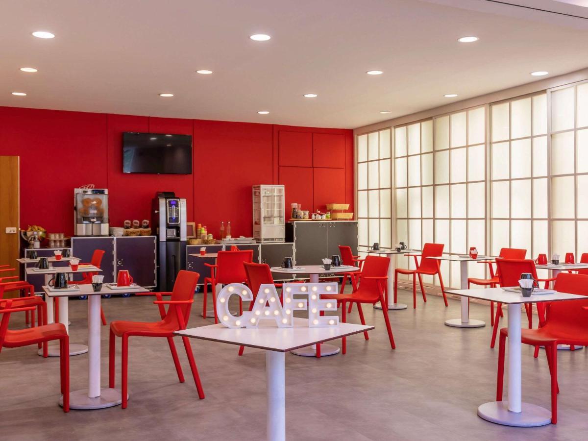 Ibis Styles Paris Saint Denis La Plaine Hotel Exterior foto