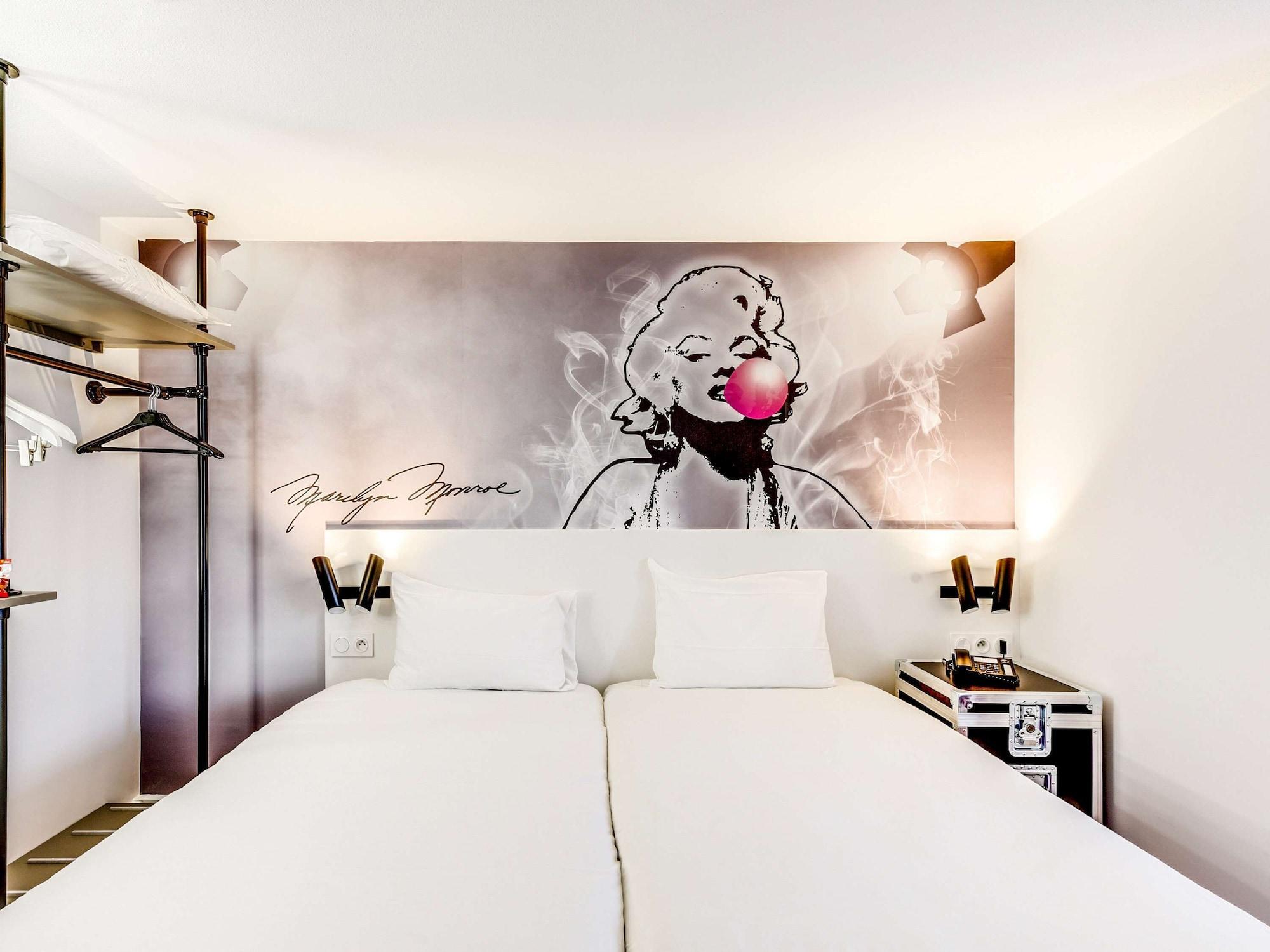 Ibis Styles Paris Saint Denis La Plaine Hotel Exterior foto